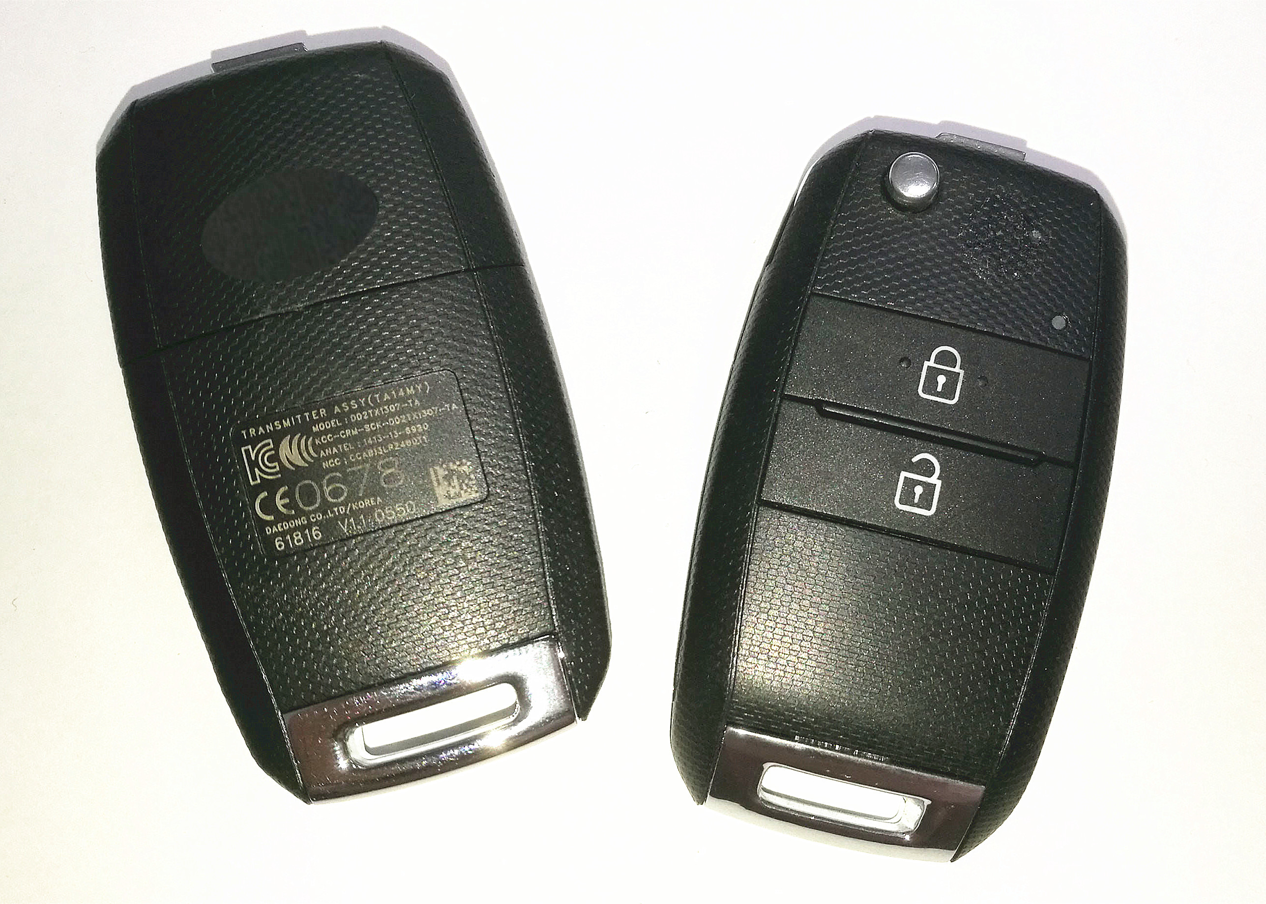 KIA Sportage Key Fob / 2 Button Remote Key Fob Model DD2TX1307-TA